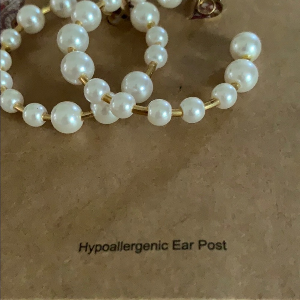 Earrings - Picture 2 of 3
